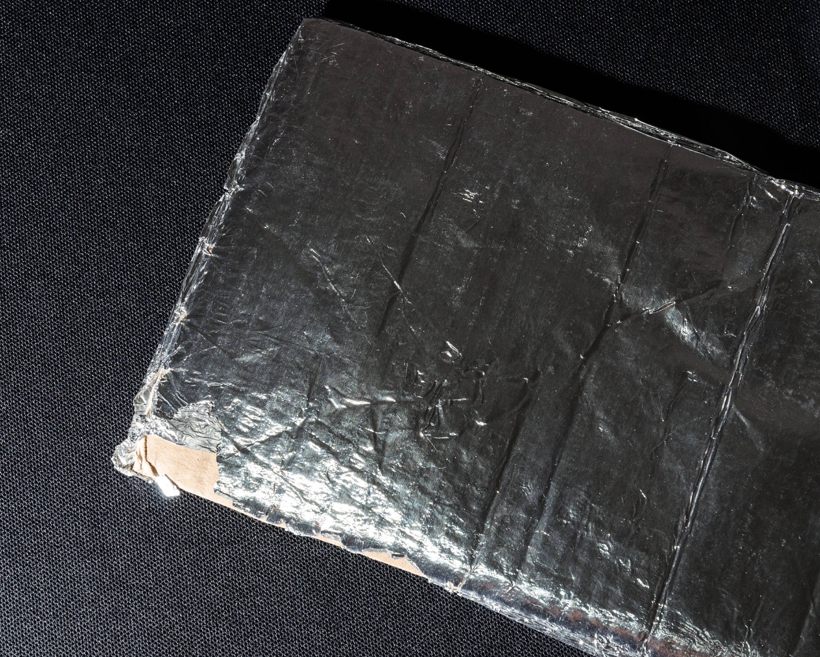 Simple but more resistant DIY aluminum foil reflector · Johannes Wienke